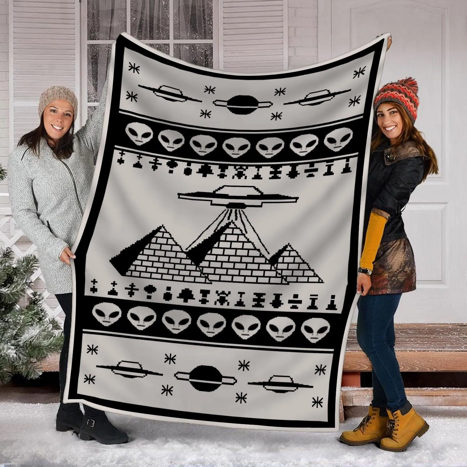 Blanket Ancient Aliens Pyramid