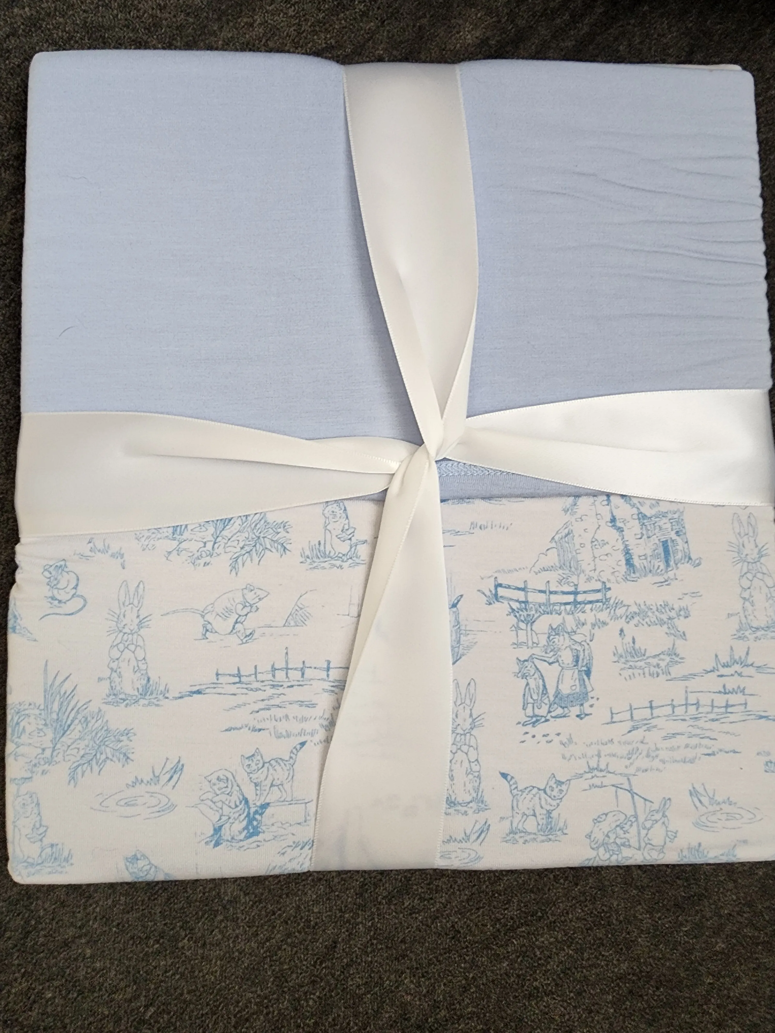 *CP Baby Blue Peter Rabbit Baby Blanket