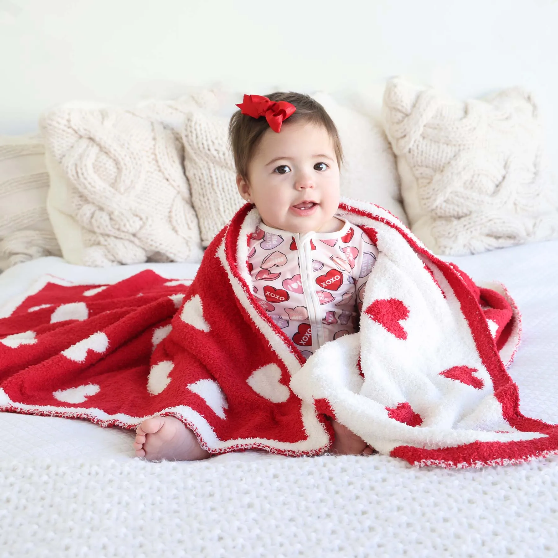 CuddleLane™ Luxe Blankets | Red Hearts