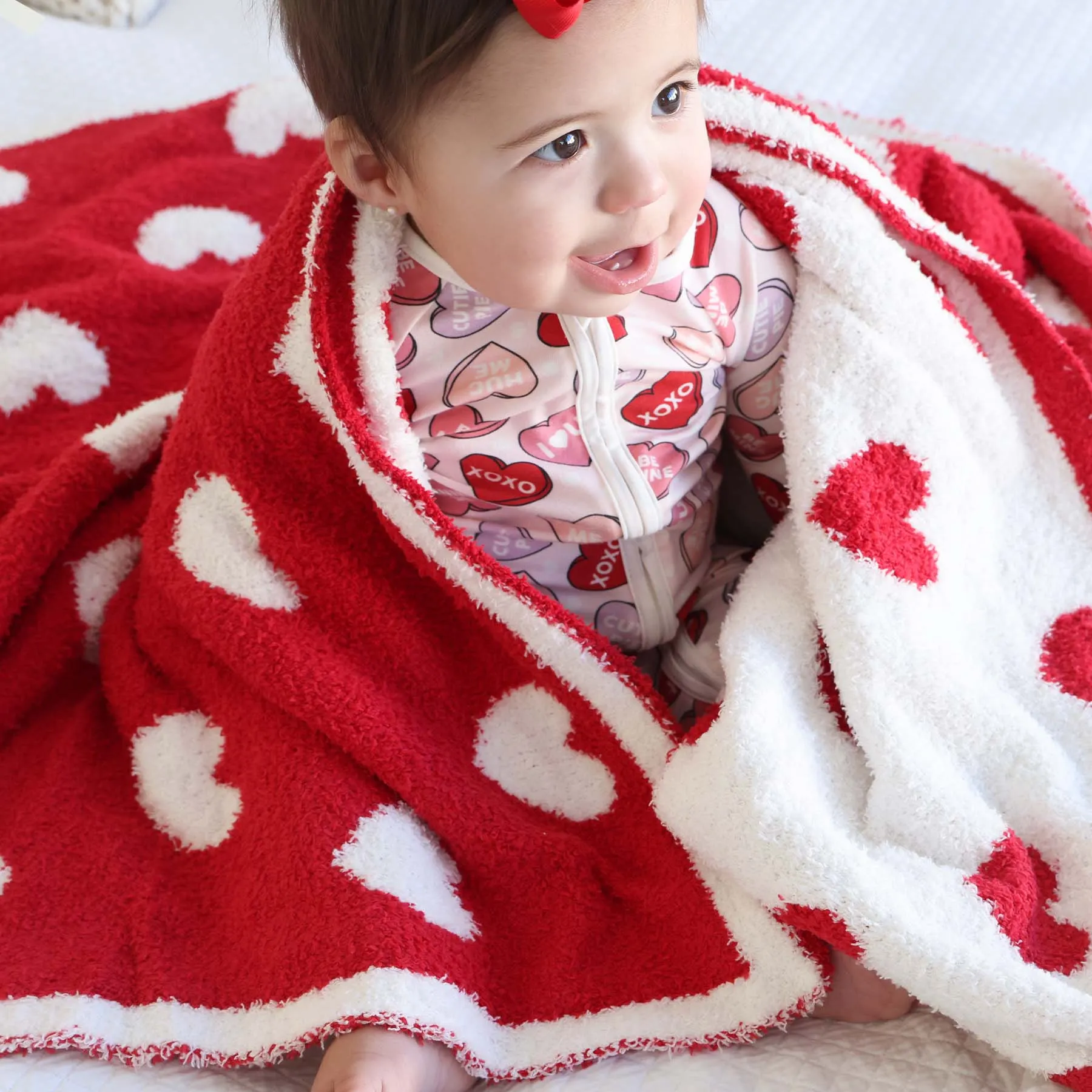 CuddleLane™ Luxe Blankets | Red Hearts