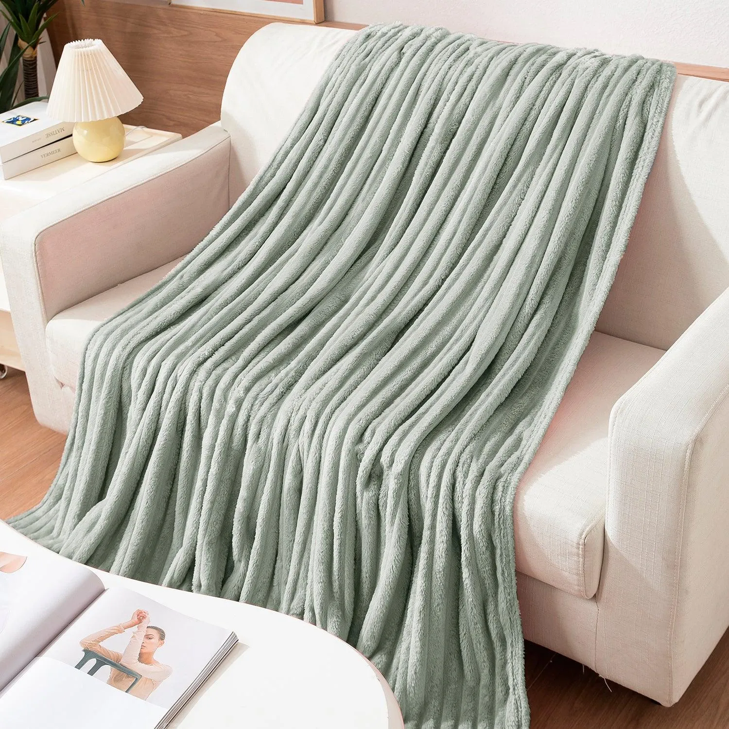 HOKIPO AC Blanket Double Bed Queen, 200x230 cm / 6.5x7.5 feet, Moss Green