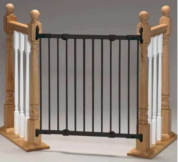 Kidco Angle Mount Safeway Wall Mounted Pet Gate