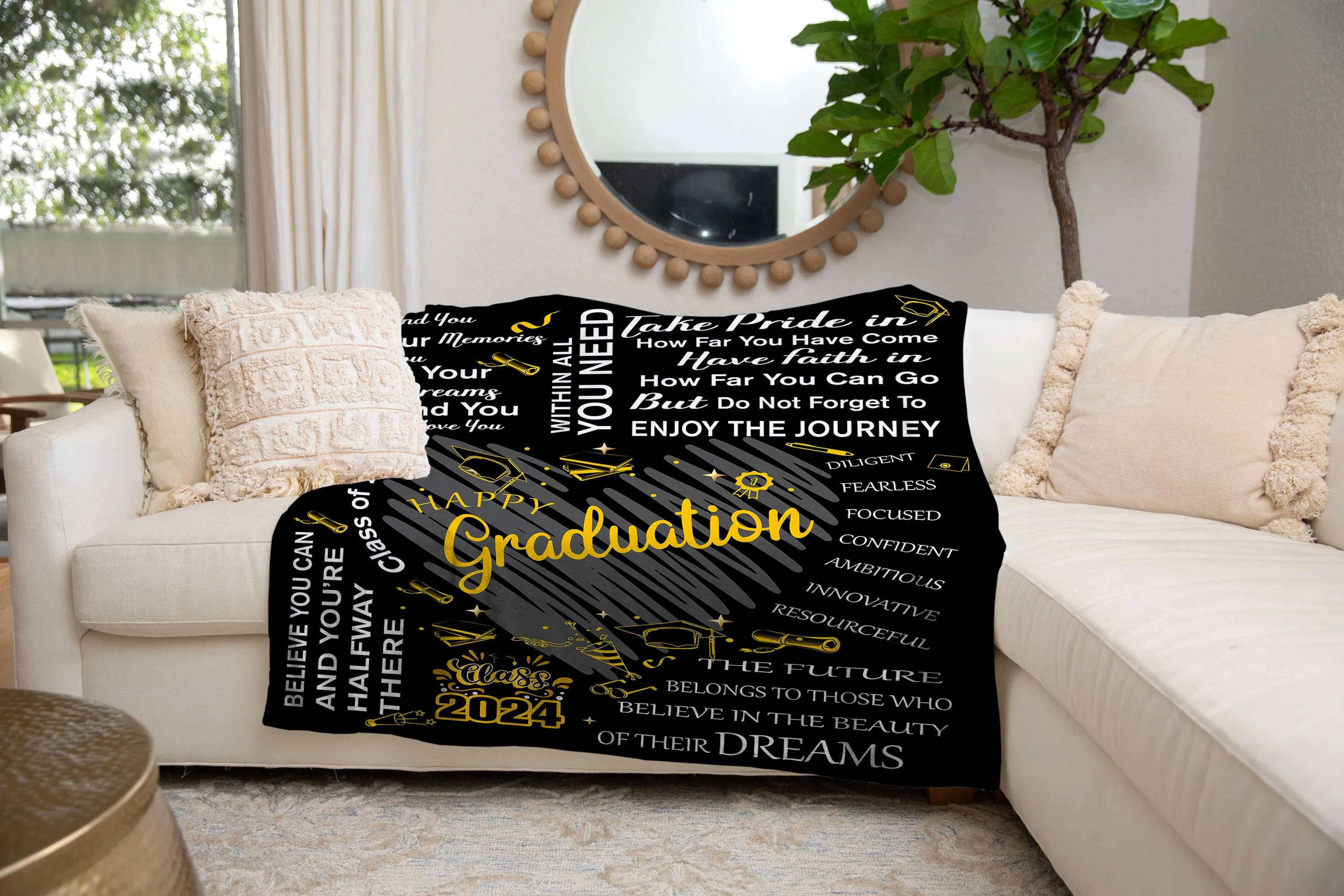 Personalized Happy 2024 Graduation  Blankets