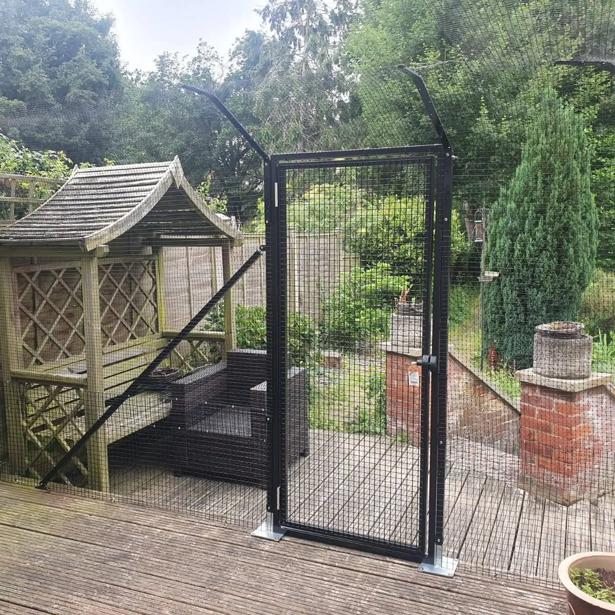 ProtectaPet® Single Cat Enclosure Gate for Patio